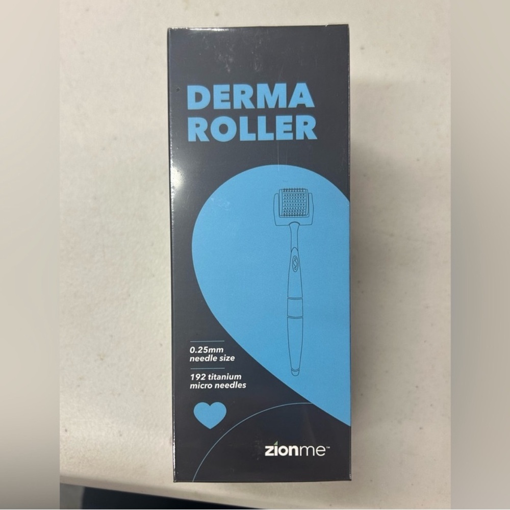 Derma Roller with Titanium PC